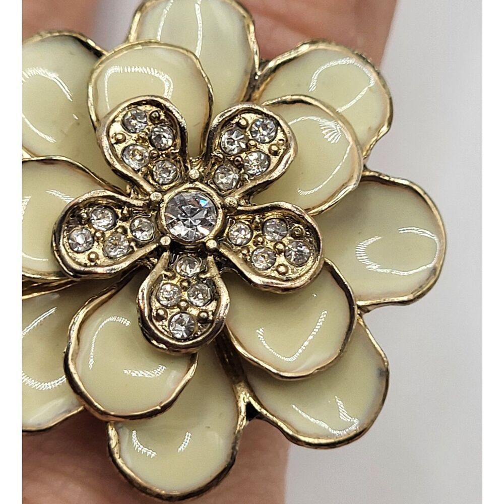Statement Flower Ring Large Cream Enamel 3D Faux Pearl Center Figural Size 7.75